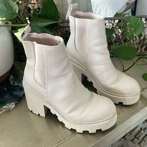 7.5 Steve Madden Roxy Boots Bone